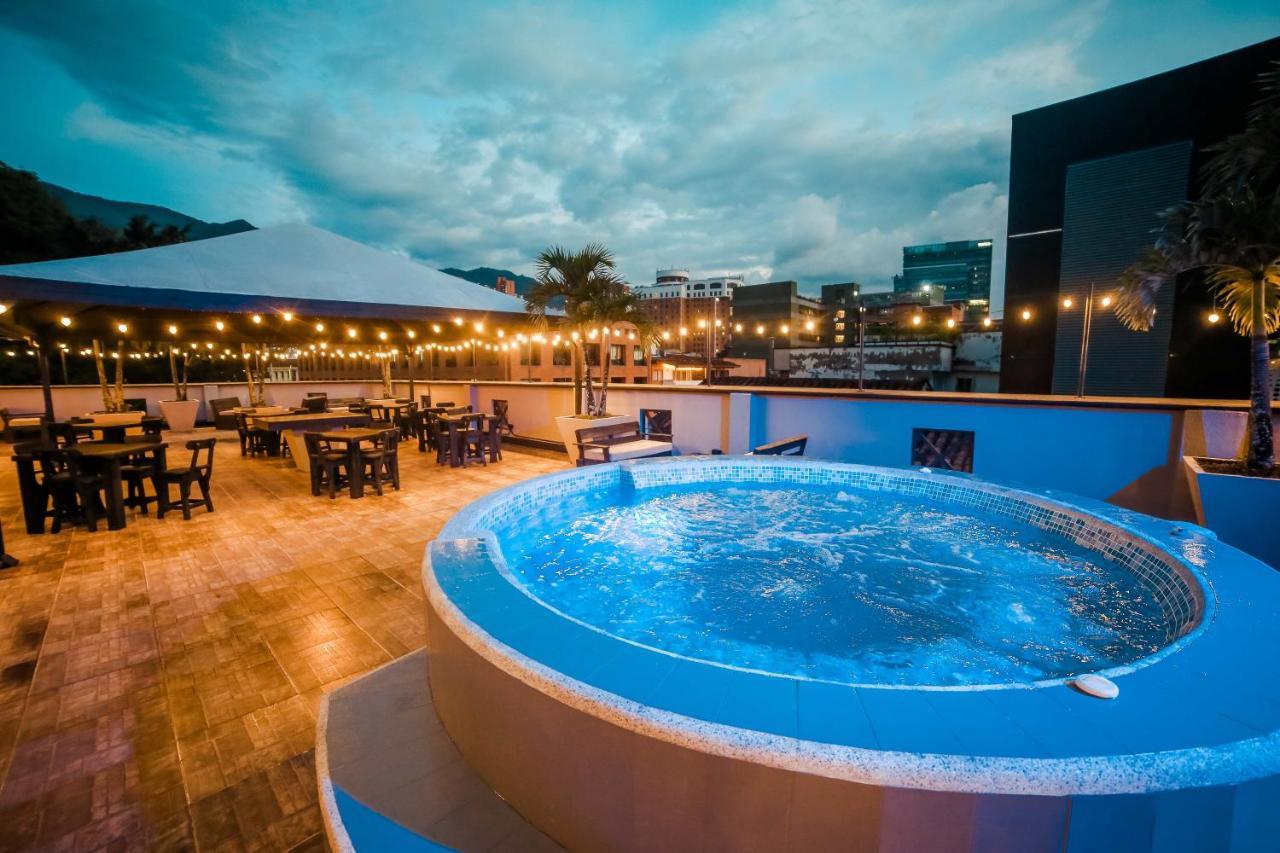 Hotel Tik Medellín Esterno foto